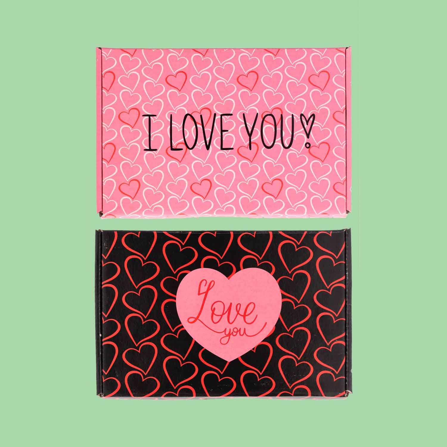 Damen Socken "Love is…" Geschenkbox (Motiv-Auswahl erfolgt zufällig), pink/schwarz/grau